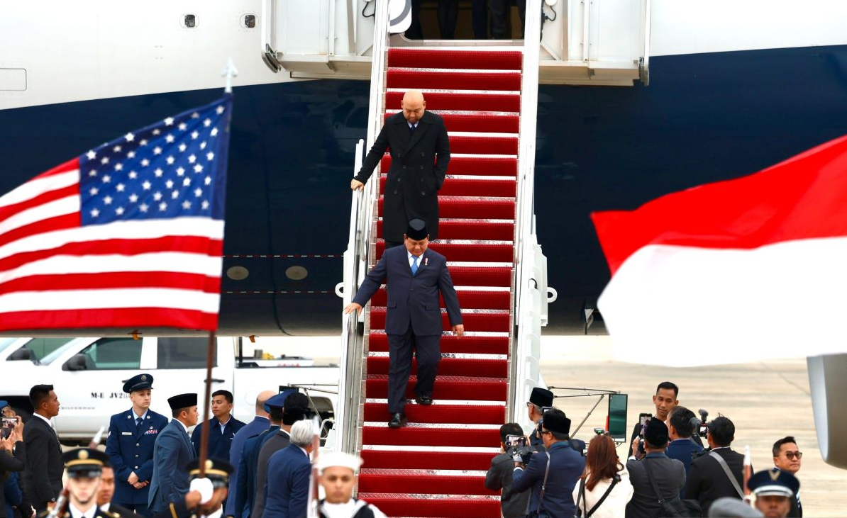donald-trump-menyampaikan-salam-untuk-warga-indonesia-melalui-prabowo-subianto